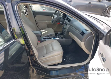 2011 Ford Fusion Se z USA, uszkodzony, nr VIN 3FAHP0HA3BR230037